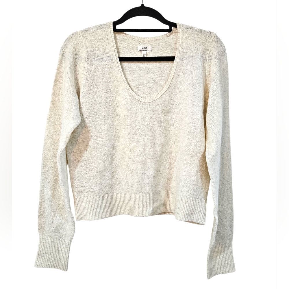 Aerie V-neck Sweater Size S